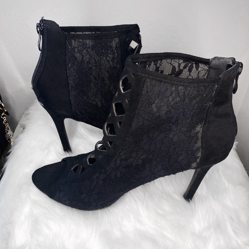 HERSTYLE | Women’s Black Lace Heel | Size 11